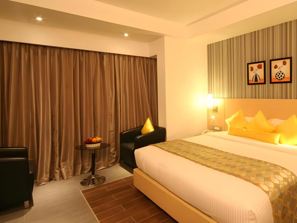 Room image 3